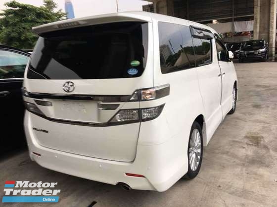 RM 178,000 | 2013 TOYOTA VELLFIRE 2.4 ZG FULL PILOT ELECTR..