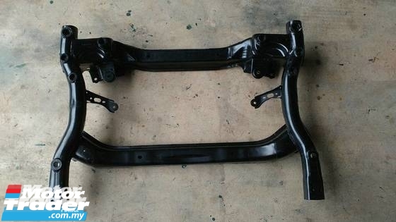 MERCEDES BENZ W205 C CLASS Crossmember NEW USED RECOND AUTO CAR SPARE PART MALAYSIA Half-cut