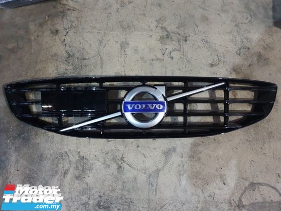 VOLVO XC60 GRILL Half-cut