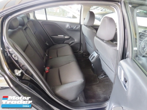 2017 HONDA CITY 1.5E (A) One Lady Owner Full Service Record 100% Accident Free Original Bodykit High Loan Very Nice Car Tip Top Condition Must View