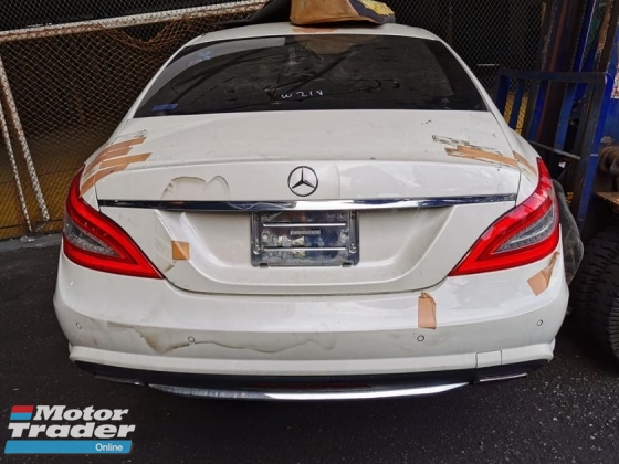 MERCEDES W218 350 REAR CUT  Other Accesories