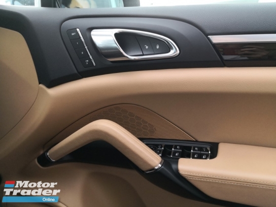 2014 PORSCHE CAYENNE CAYENNE 3.6 Platinum Edition Unreg 2014