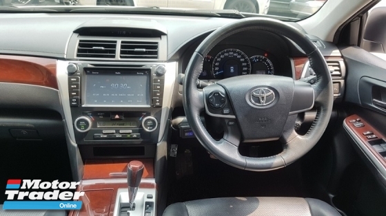 2013 TOYOTA CAMRY 2.0G SPEC (A) REG 2013, ONE OWNER, FULL SERVICE RECORD BY UMW TOYOTA, LOW MILEAGE DONE 105K KM, KEY LESS, PUSH START, 16\