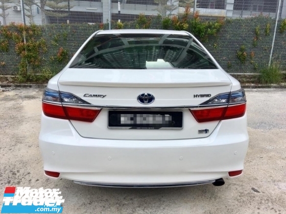 2016 TOYOTA CAMRY HYBRID 2.5 LEATHER PACKAGE (2 YEAR WARRANTY)(LOW MILEAGE)(ONE OWNER)(UNDER WARRANTY)
