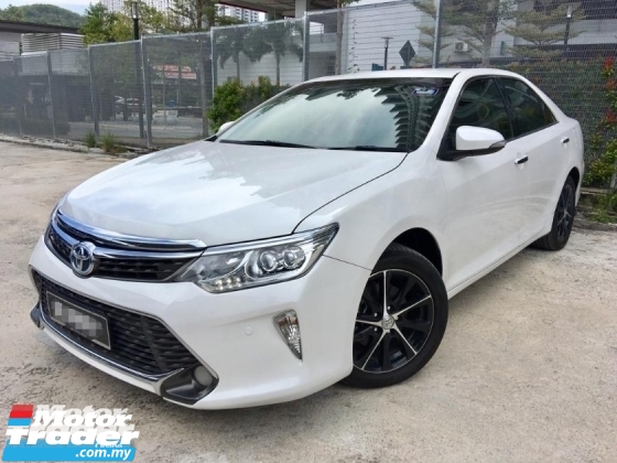 2016 TOYOTA CAMRY HYBRID 2.5 LEATHER PACKAGE (2 YEAR WARRANTY)(LOW MILEAGE)(ONE OWNER)(UNDER WARRANTY)