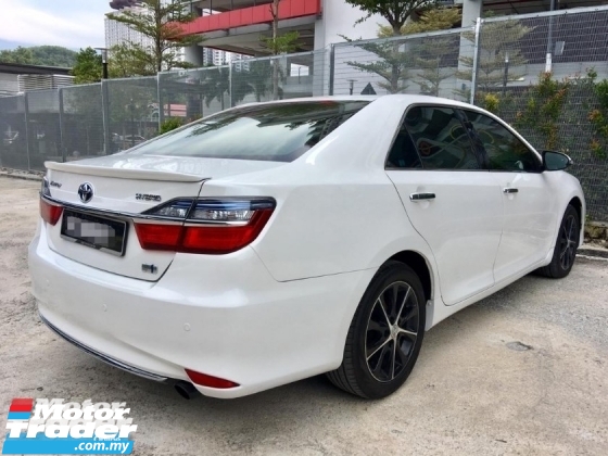 2016 TOYOTA CAMRY HYBRID 2.5 LEATHER PACKAGE (2 YEAR WARRANTY)(LOW MILEAGE)(ONE OWNER)(UNDER WARRANTY)