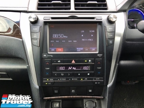 2016 TOYOTA CAMRY HYBRID 2.5 LEATHER PACKAGE (2 YEAR WARRANTY)(LOW MILEAGE)(ONE OWNER)(UNDER WARRANTY)