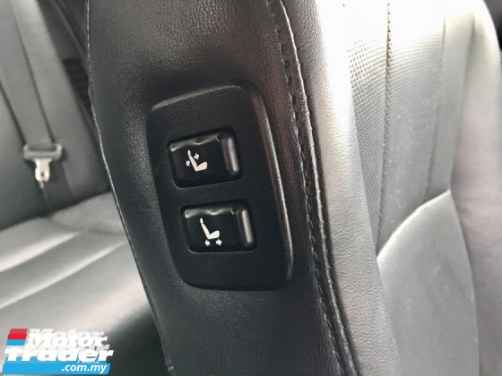 2016 TOYOTA CAMRY HYBRID 2.5 LEATHER PACKAGE (2 YEAR WARRANTY)(LOW MILEAGE)(ONE OWNER)(UNDER WARRANTY)