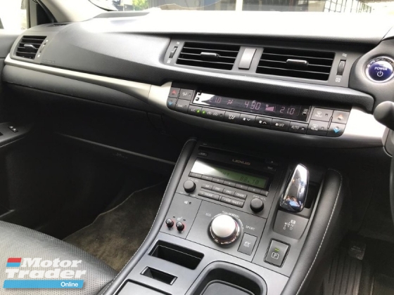 2014 LEXUS CT200H HYBRID LUXURY 1LADY OWNER LOW MILEAGE ORIGINAL PAINT TIP TOP CONDITION FULL LOAN