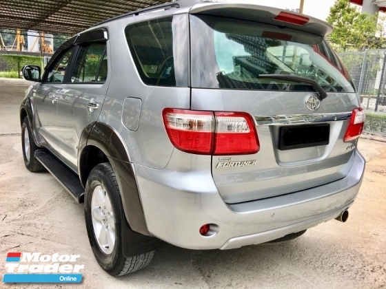 2010 TOYOTA FORTUNER 2.7 V SUV FACELITE AT (TRUE YEAR MAKE)(ONE OWNER)(LOW MILEAGE)(2 YEAR WARRANTY)