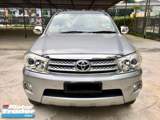 2010 TOYOTA FORTUNER 2.7 V SUV FACELITE AT (TRUE YEAR MAKE)(ONE OWNER)(LOW MILEAGE)(2 YEAR WARRANTY)