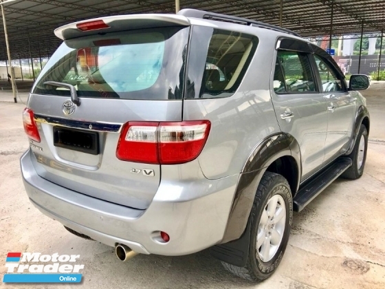 2010 TOYOTA FORTUNER 2.7 V SUV FACELITE AT (TRUE YEAR MAKE)(ONE OWNER)(LOW MILEAGE)(2 YEAR WARRANTY)
