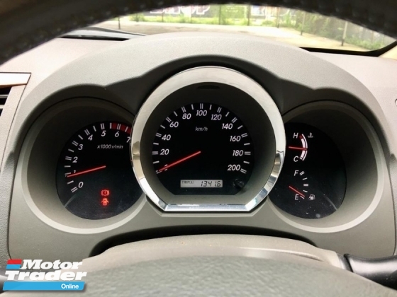 2010 TOYOTA FORTUNER 2.7 V SUV FACELITE AT (TRUE YEAR MAKE)(ONE OWNER)(LOW MILEAGE)(2 YEAR WARRANTY)
