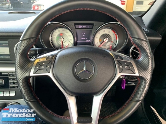 2015 MERCEDES-BENZ SLK 200 1.8 AMG Convertible New Arrival Unregister 0%SST Low interest Rate Loan Price Negotiable Offer