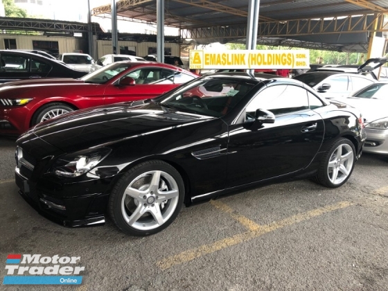 2015 MERCEDES-BENZ SLK New Engine 2.0 Turbocharged 9G-Tronic Chrono-Sport Panoramic Roof Bucket Seat Multi Function Paddle Shift Steering Daytime LED Zone Climate Auto Cruise Control Bluetooth® Connectivity Unreg