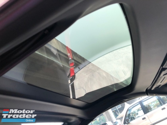 2015 MERCEDES-BENZ SLK New Engine 2.0 Turbocharged 9G-Tronic Chrono-Sport Panoramic Roof Bucket Seat Multi Function Paddle Shift Steering Daytime LED Zone Climate Auto Cruise Control Bluetooth® Connectivity Unreg