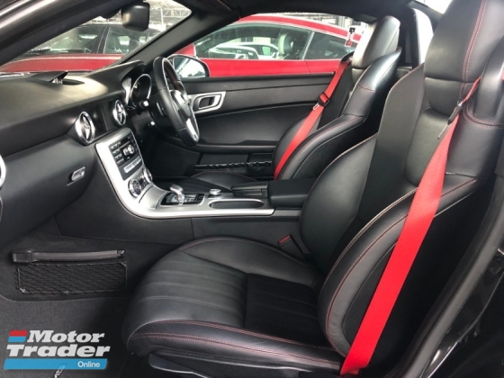 2015 MERCEDES-BENZ SLK New Engine 2.0 Turbocharged 9G-Tronic Chrono-Sport Panoramic Roof Bucket Seat Multi Function Paddle Shift Steering Daytime LED Zone Climate Auto Cruise Control Bluetooth® Connectivity Unreg