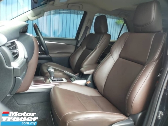 2018 TOYOTA FORTUNER 2.7V NEW VERSION FACELIFT FULL SERVICE UNDER WARRANTY UNTIL 2023 ONE OWNER NEW CAR CONDITION
