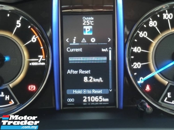 2018 TOYOTA FORTUNER 2.7 SRZ 4X4 PETROL (A) UNDER WARRANTY UNTIL 2023 TRUE YEAR MADE 2018 FULL SERVICE RECORD PUSH START BUTTON