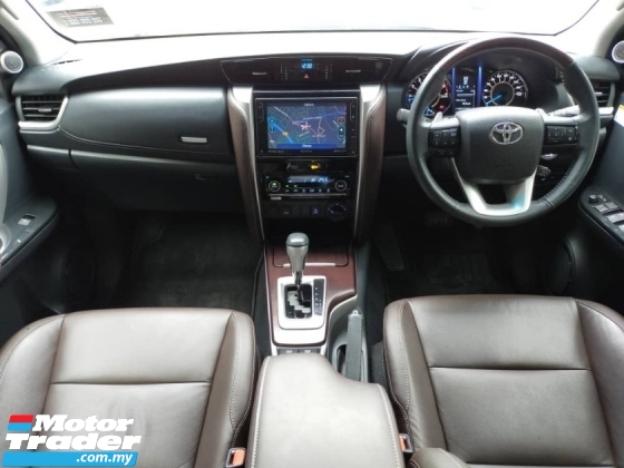 2018 TOYOTA FORTUNER 2.7 SRZ 4X4 PETROL (A) UNDER WARRANTY UNTIL 2023 TRUE YEAR MADE 2018 FULL SERVICE RECORD PUSH START BUTTON