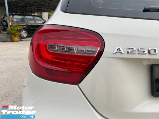 2014 MERCEDES-BENZ A-CLASS A250 AMG = FULL SPEC= WARRANTY = TIP TOP CONDITION= 1 VIP OWNER= YEAR END SALE