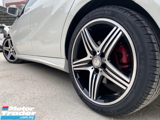 2014 MERCEDES-BENZ A-CLASS A250 AMG = FULL SPEC= WARRANTY = TIP TOP CONDITION= 1 VIP OWNER= YEAR END SALE