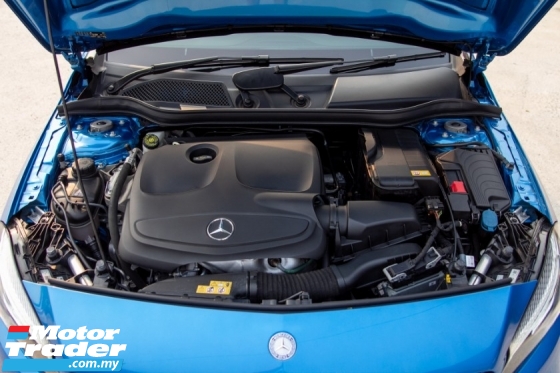 2016 MERCEDES-BENZ A-CLASS A200 AMG = TIP TOP CONDITION = WARRANTY MBM TILL 2020= YEAR END OFFER =