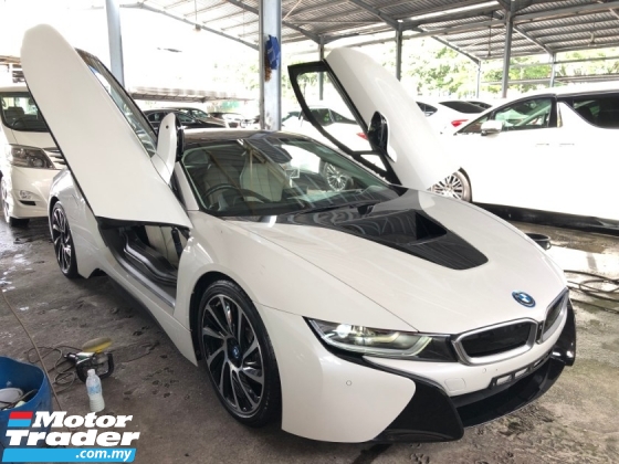 2016 BMW I8 1.5 e-Drive Turbo Hybrid Synchronous Motor Harman Kardon Premium 360 Surround Camera Head Up Display Intelligent Full-LED Multi Function Paddle Shift Drive Selection Pre-Crash Unreg