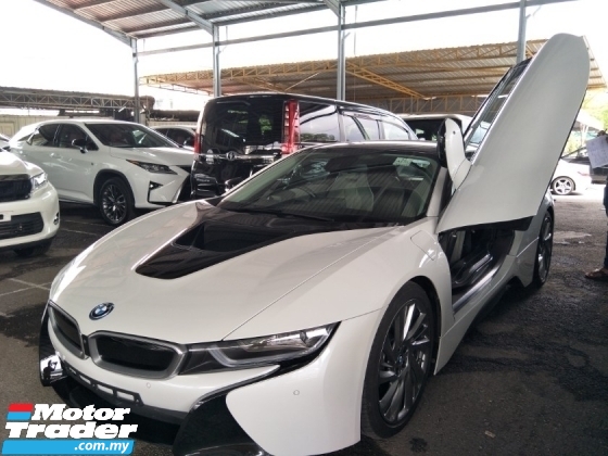 2016 BMW I8 1.5 TURBOCHARGER HYBIRD 333 HP 360 CAMERA 20 INCH SPORT RIM AFTER LESS SALES TAX OFF