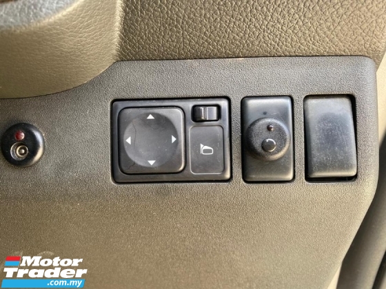 2015 NISSAN NAVARA 2.5L 4X4 NP300 SE PICKUP TRUCK(TRUE YEAR MAKE)(LOW MILEAGE)(NOE OWNER)(2 YEAR WARRANTY)