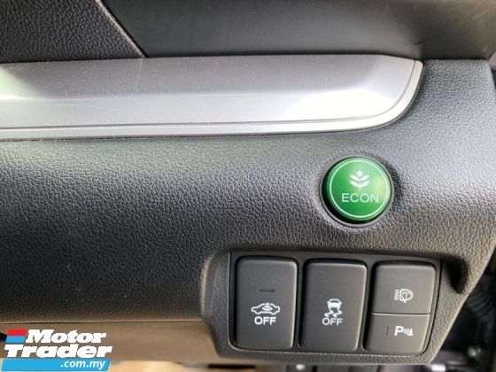2015 HONDA CR-V SUV 2.0 i-VTEC FULL SPEC (2 YEAR WARRANTY)(TRUE YEAR MAKE)(LOW MILEAGE)(ONE OWNER)
