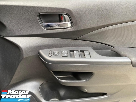 2015 HONDA CR-V SUV 2.0 i-VTEC FULL SPEC (2 YEAR WARRANTY)(TRUE YEAR MAKE)(LOW MILEAGE)(ONE OWNER)