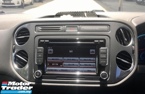2014 VOLKSWAGEN TIGUAN 2.0 TSI SUV(TRUE YEAR MAKE)(UNDER WARRANTY)(FULL SERVICE RECOND)(LOW MILEAGE)(ONE OWNER)