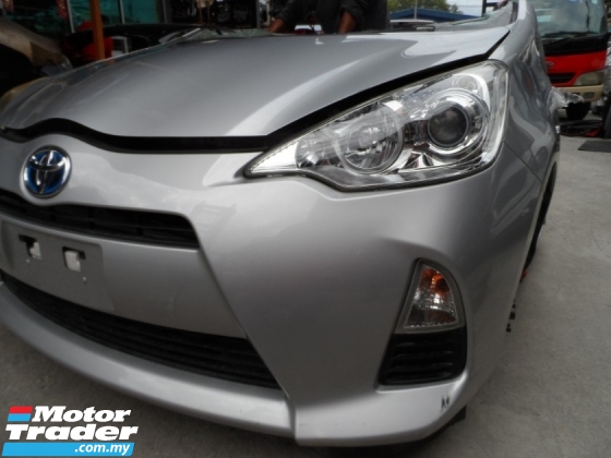 TOYOTA PRIUS C HALF CUT Half-cut