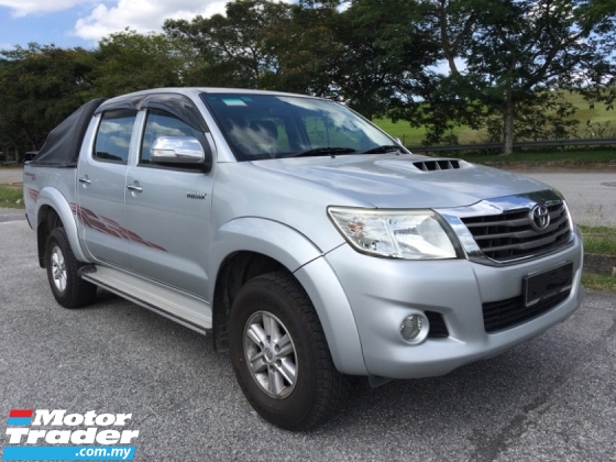 2012 TOYOTA HILUX DOUBLE CAB 2.5G (AT) VNT