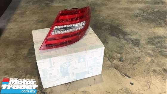 MERCEDES BENZ W204 C CLASS TAIL LAMP NEW USED RECOND CAR PARTS SPARE PARTS AUTO PART HALF CUT HALFCUT GEARBOX TRANSMISSION MERCEDES BENZ MALAYSIA Half-cut