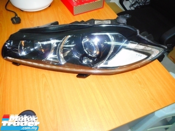 Jaguar XF Head Lamp NEW USED RECOND CAR PARTS SPARE PARTS AUTO PART HALF CUT HALFCUT GEARBOX TRANSMISSION MALAYSIA Enjin servis kereta potong separuh murah JAGUAR Malaysia Half-cut