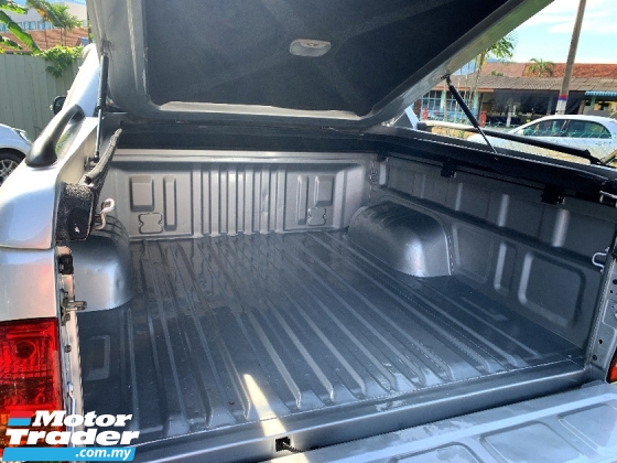 2009 TOYOTA HILUX 2.5 G Pickup Truck(MANUAL)FREE MOTORSIKAL BARU+CASHBACK 1K+BELI PANDU DULU 6 BULAN PERTAMA TAK PAYAH