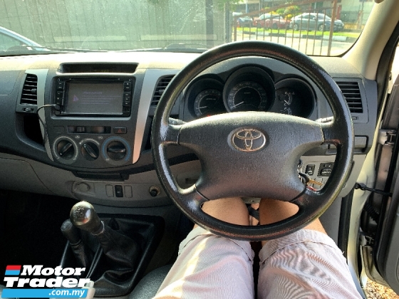 2009 TOYOTA HILUX 2.5 G Pickup Truck(MANUAL)FREE MOTORSIKAL BARU+CASHBACK 1K+BELI PANDU DULU 6 BULAN PERTAMA TAK PAYAH