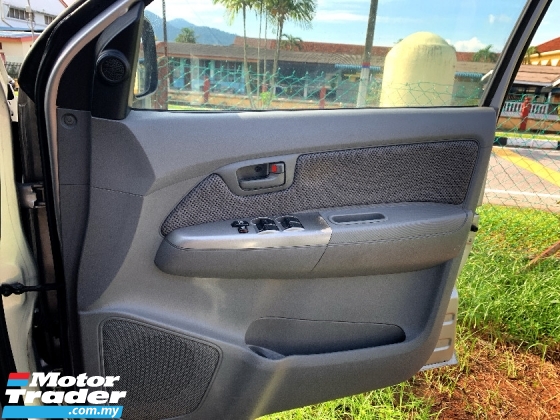 2009 TOYOTA HILUX 2.5 G Pickup Truck(MANUAL)FREE MOTORSIKAL BARU+CASHBACK 1K+BELI PANDU DULU 6 BULAN PERTAMA TAK PAYAH