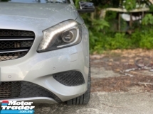 2013 梅赛德斯-奔驰 A-CLASS A200 BlueEFCY 1.6 (一个) CBU