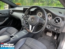 2013 梅赛德斯-奔驰 A-CLASS A200 BlueEFCY 1.6 (一个) CBU