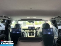 2021 TOYOTA LAND CRUISER 3.3 ZX FACELIFT/FULL SPEC/REAR ENTERTAINMENT/UNREG