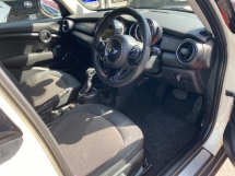 2015 MINI Cooper的 1.5 (一个) CBU 全服务免费 2 两年保修