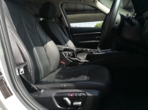 2018 宝马 3 318i 系列 1.5 TURBO 奢华 YEAR MADE 2018 Mil 90k km plus Full Service Auto Bavaria FREE 2 YRS保修