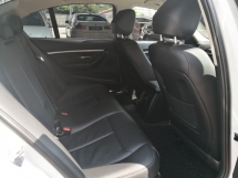 2018 宝马 3 318i 系列 1.5 TURBO 奢华 YEAR MADE 2018 Mil 90k km plus Full Service Auto Bavaria FREE 2 YRS保修