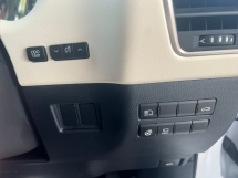 2018 LEXUS NX300 2.0 BLACK SEQUENCE /3 EYE LED /UNREG