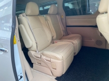 2013 TOYOTA VELLFIRE 2.4 V 整容注册 2018 Power Boot 2P/门 7Seater