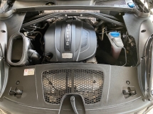 2016 PORSCHE MACAN 2.0 (A)