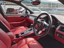 2016 PORSCHE MACAN 2016 Porsche MACAN 2.0 (A) Full Service CBU Rekod 